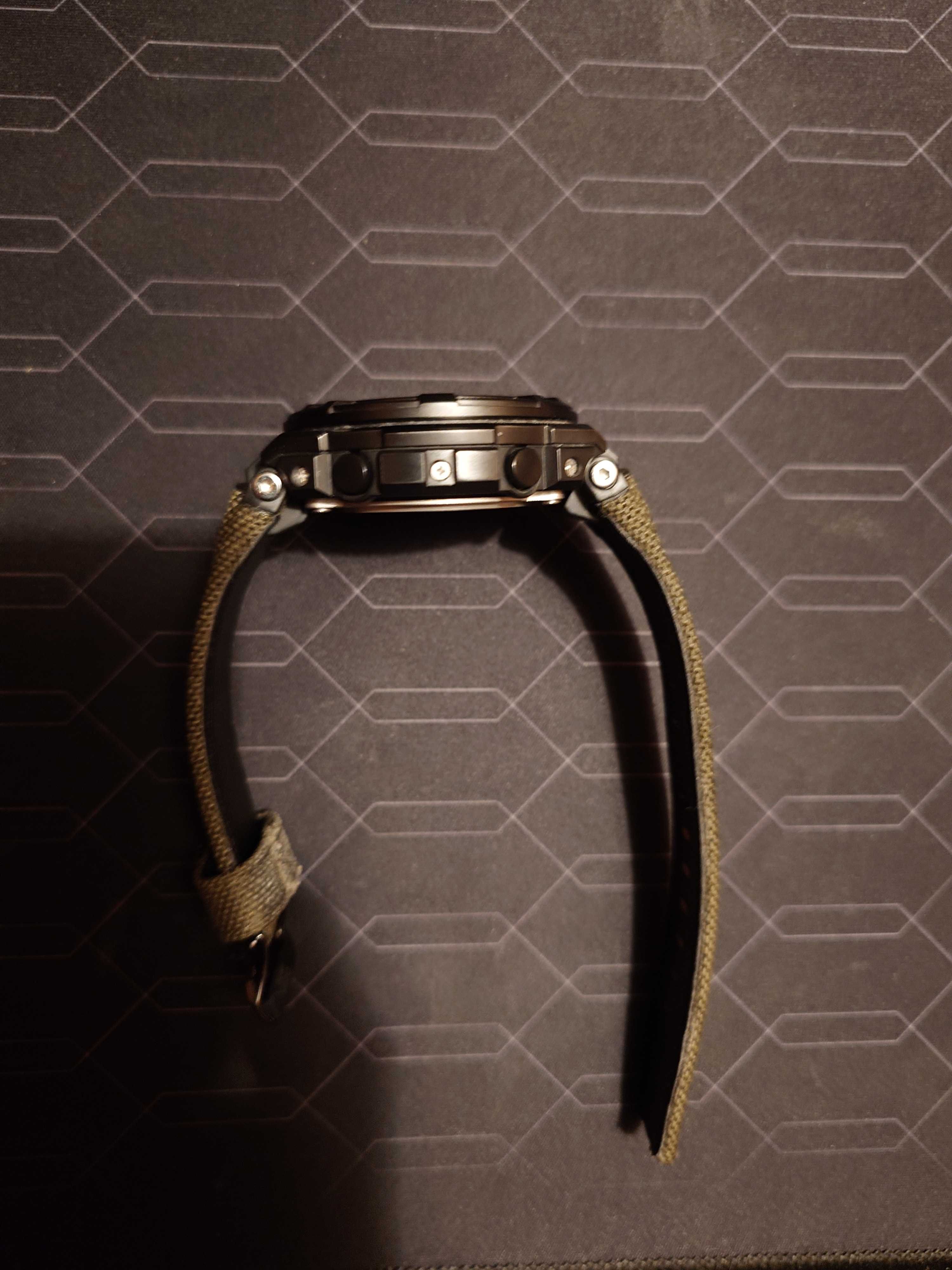 Casio G-Shock GST-W130BC