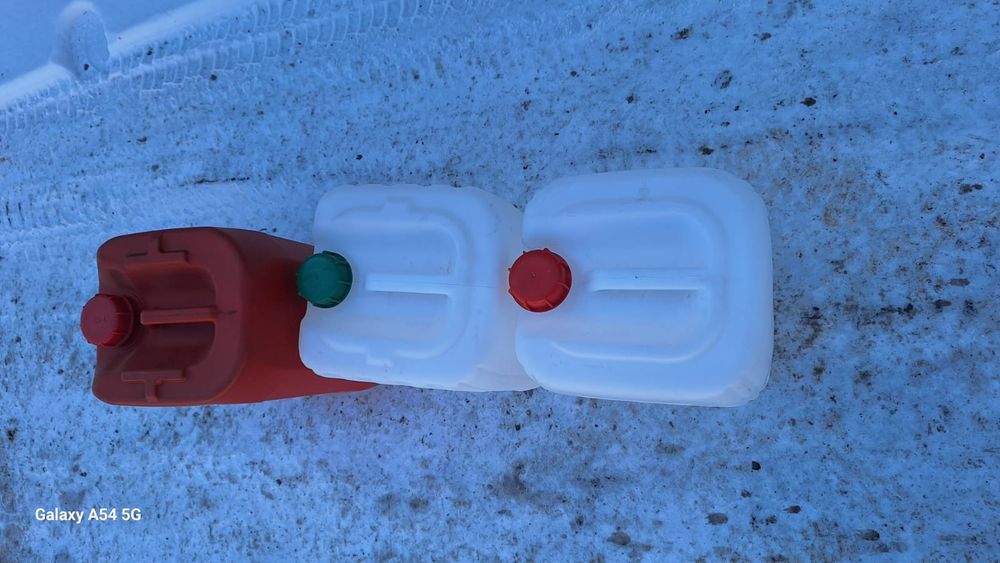 Канистры чистые под бензин, гсм