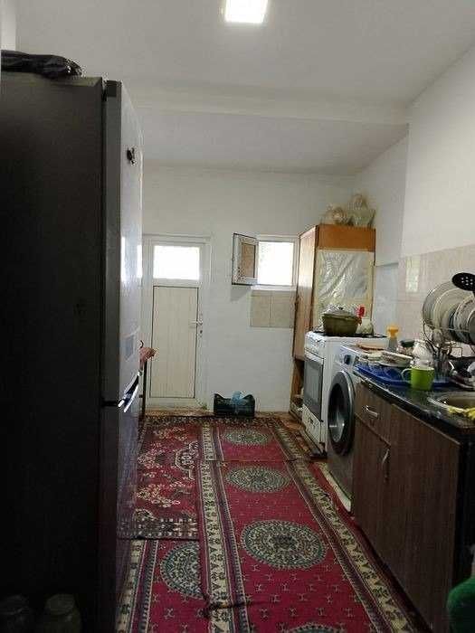 Продаётся 2х комн квартира на 1 этаже Ор-р Пиридастгир