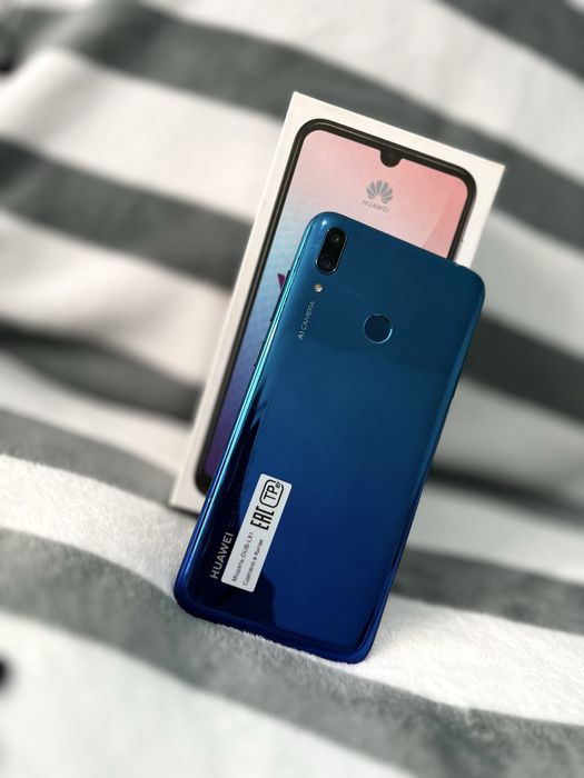 Huawei Y7 2019 с коробкой