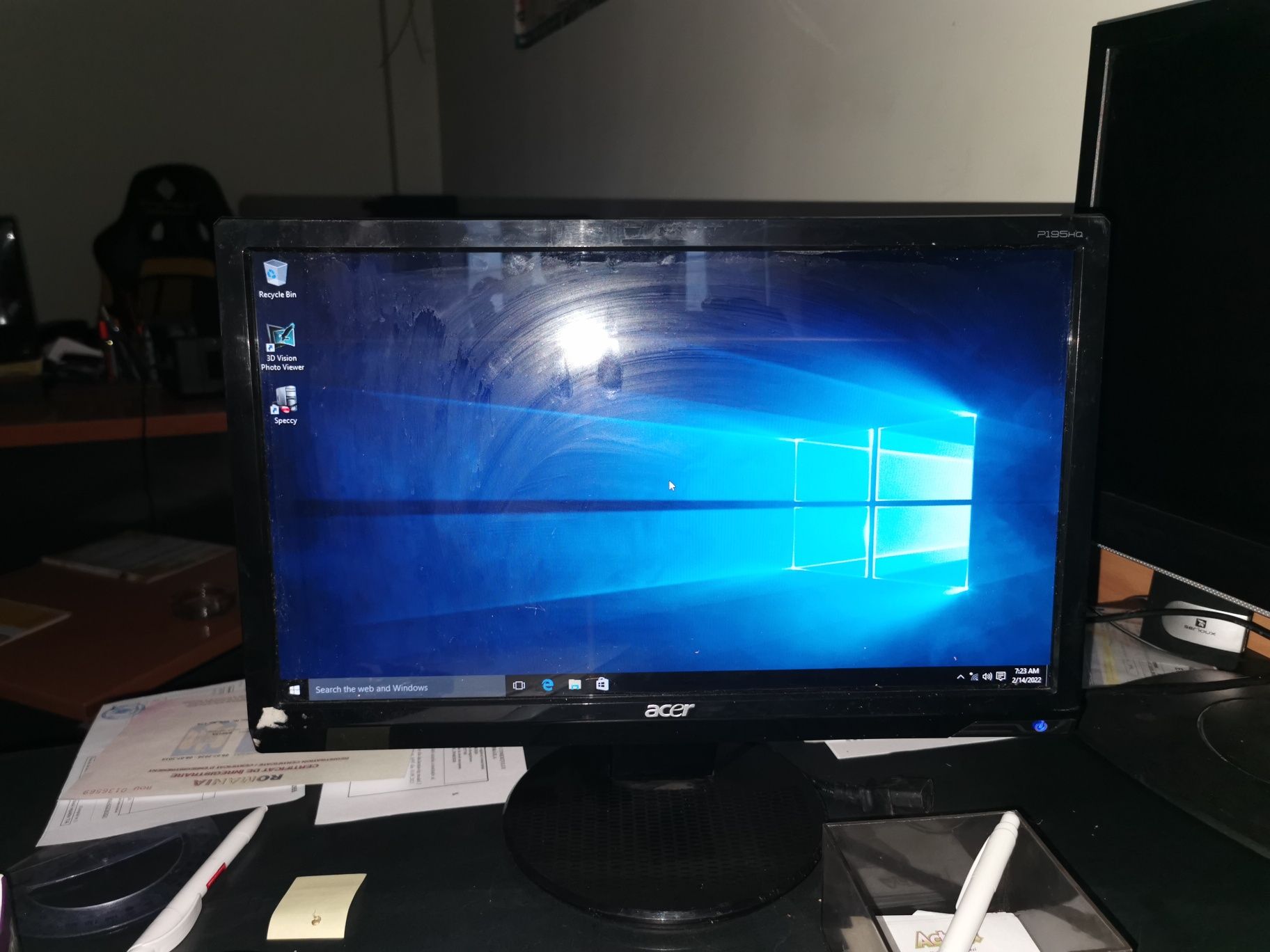 Desktop Intel  G870 cu 6G ddr3 și ssd 128G cu monitor și mouse