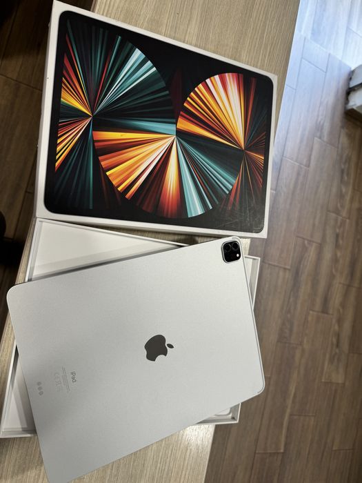 Apple iPad Pro 12.9 (2021) 5th Gen Wifi 128GB, Silver!!!