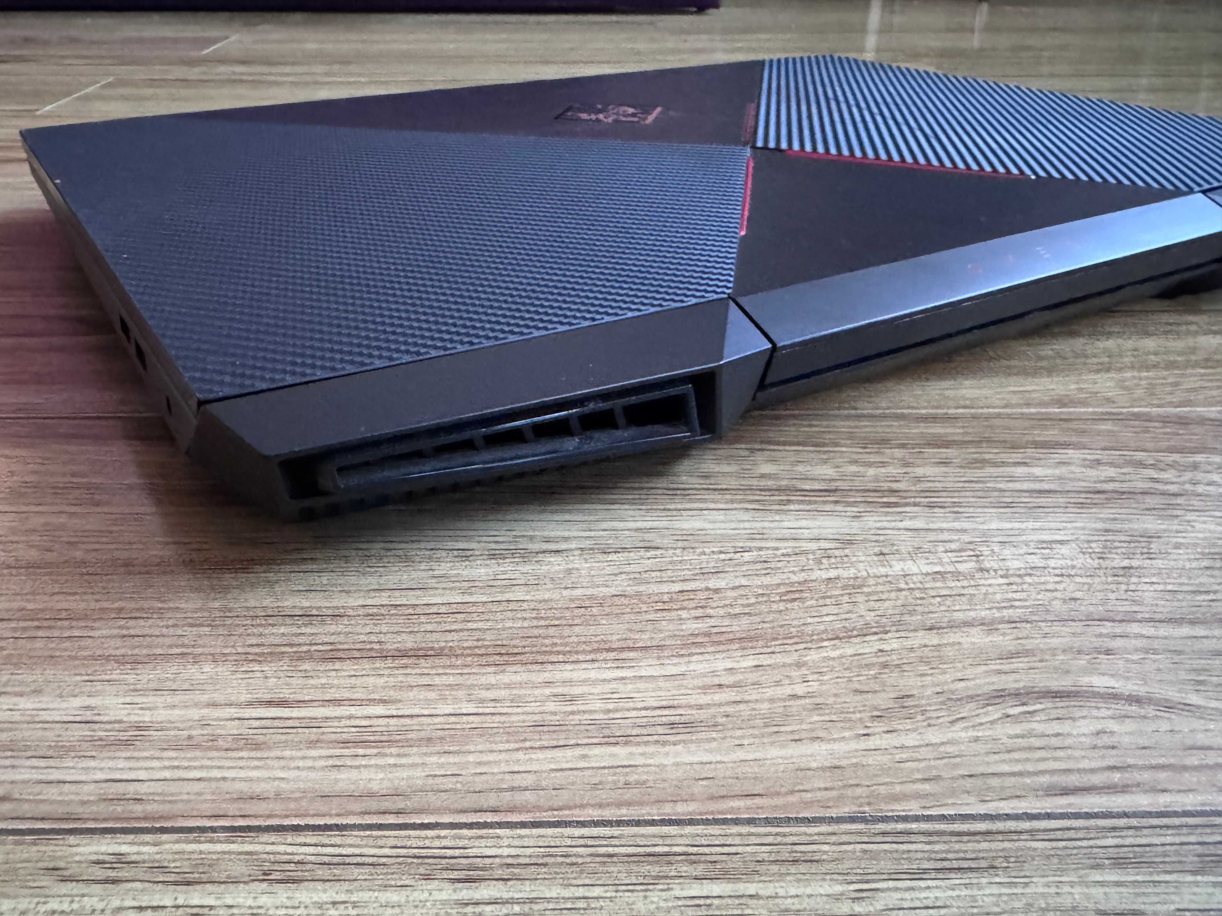 17.3 HP OMEN`Core i7-8750H/16GB DDR4/512GB NVMe/GTX 1050/FHD IPS/B&O