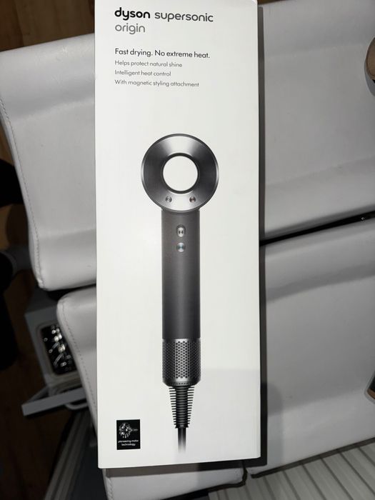 Сешоар Dyson supersonic origin