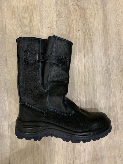 Зимние сапоги на цигейке новые