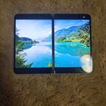 Telefon Microsoft Surface duo