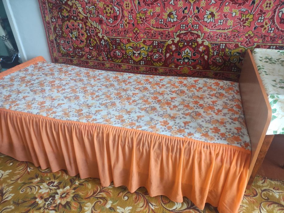 Продам мебель, ковры, хрусталь