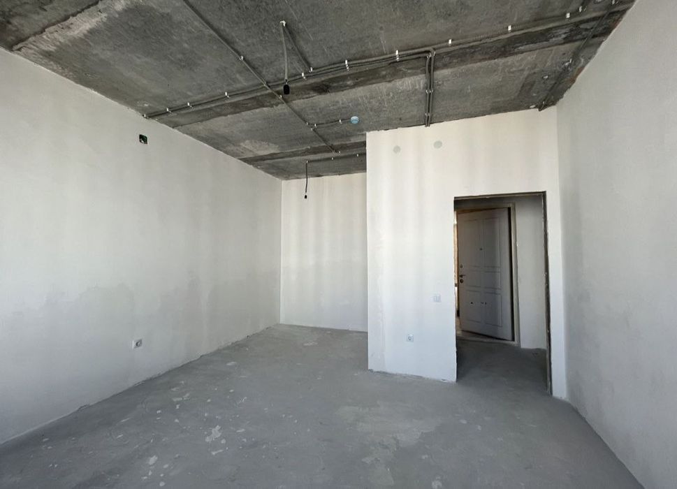 Срочно прадайутса квартера узбум мост голдин хаус