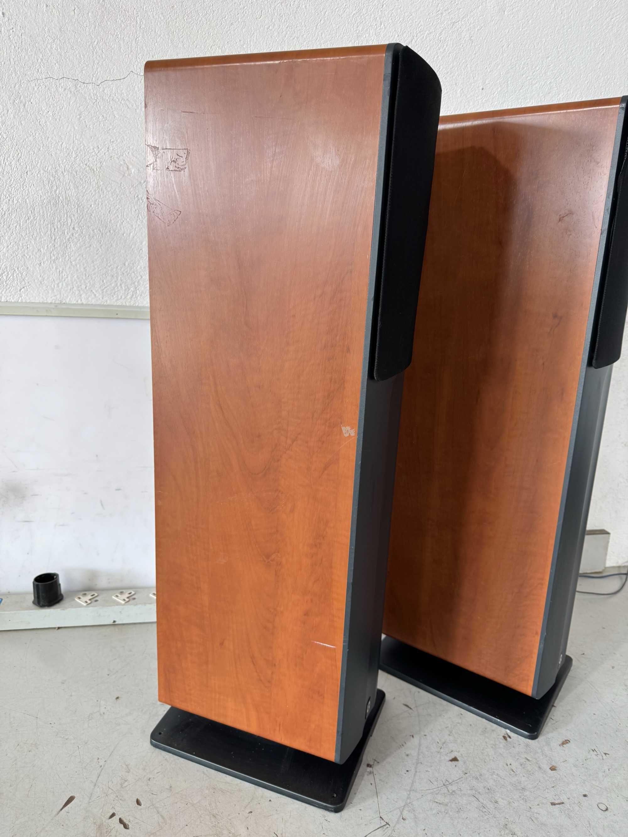 Тонколони - Acoustics 1030
