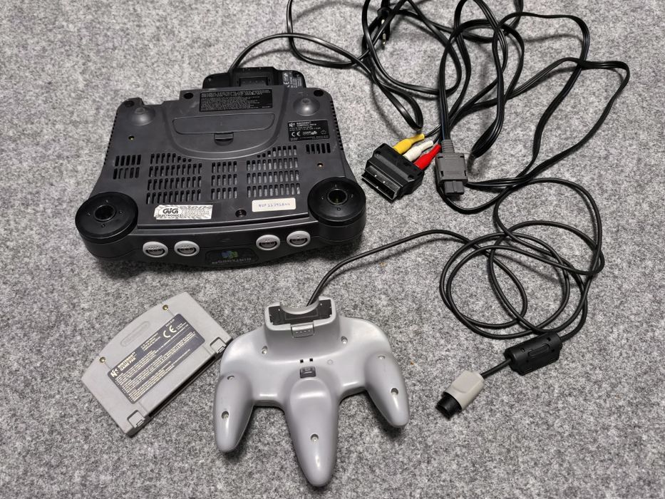 Nintendo 64 cu Super Mario