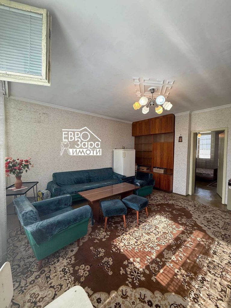 Продава се Четиристаен апартамент в Стара Загора, Център - 91 кв.м за 940 €/кв.м - Снимка #2
