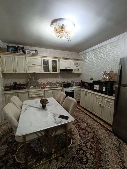 Миробод азарбайжанский центрда 3,7 соток участка сотилади срочни!!!