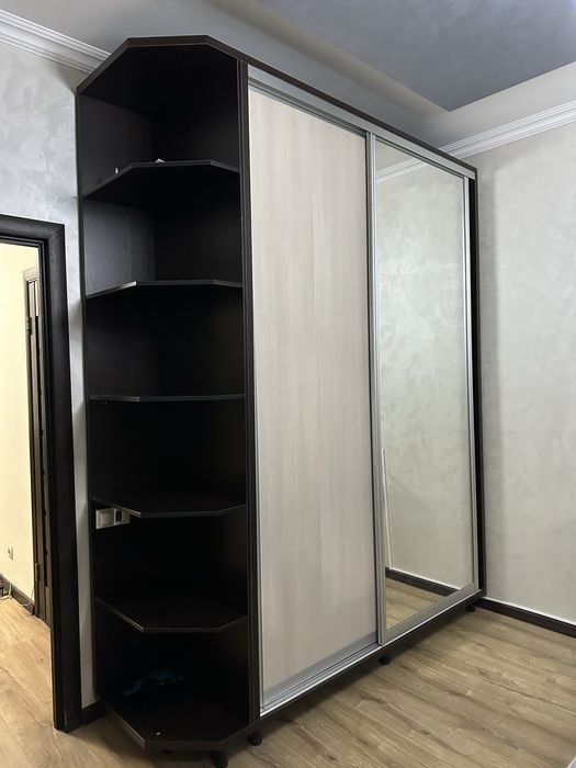Продам шкаф-купе в хорошем состоянии!