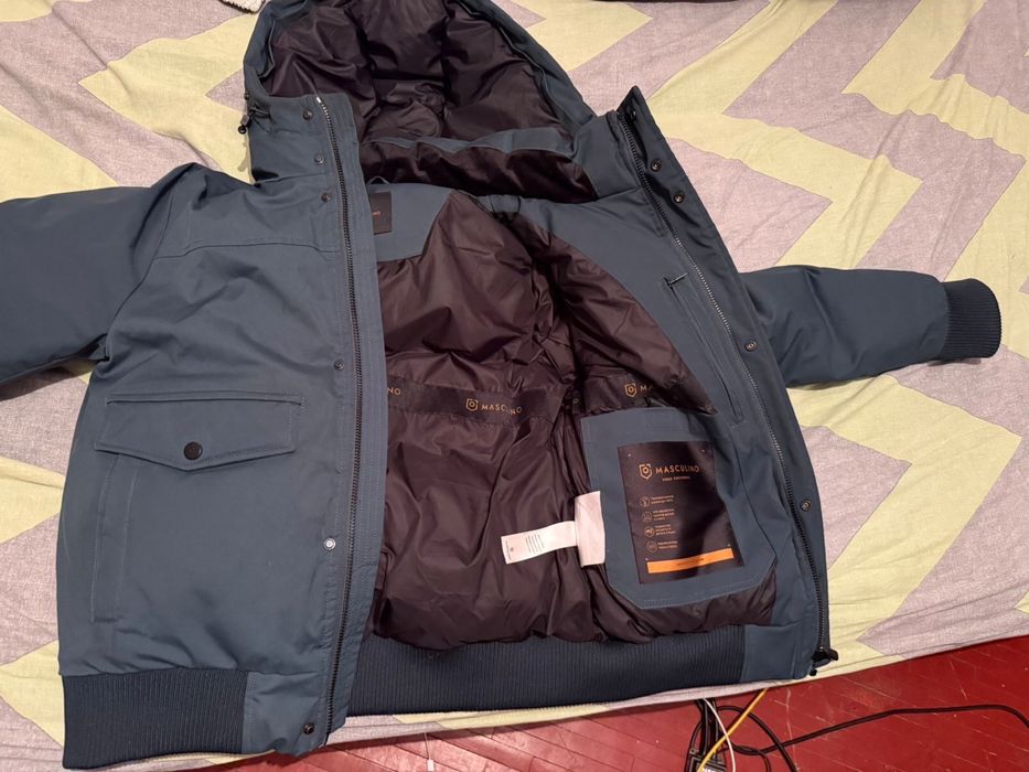 Зимняя куртка . masculino