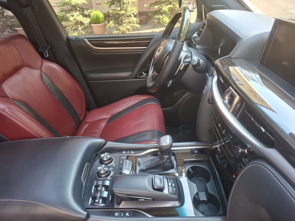 Lexus LX 570 Kuro price