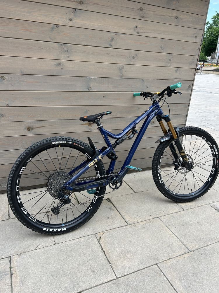 Bicicleta enduro full commencal meta am 29
