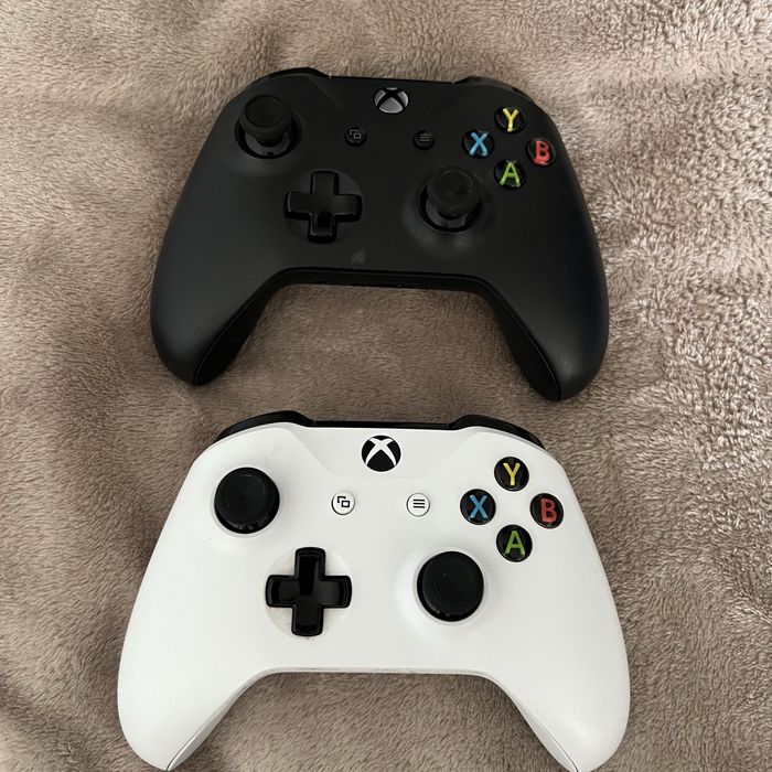 Manetele originale Xbox One model A 1708