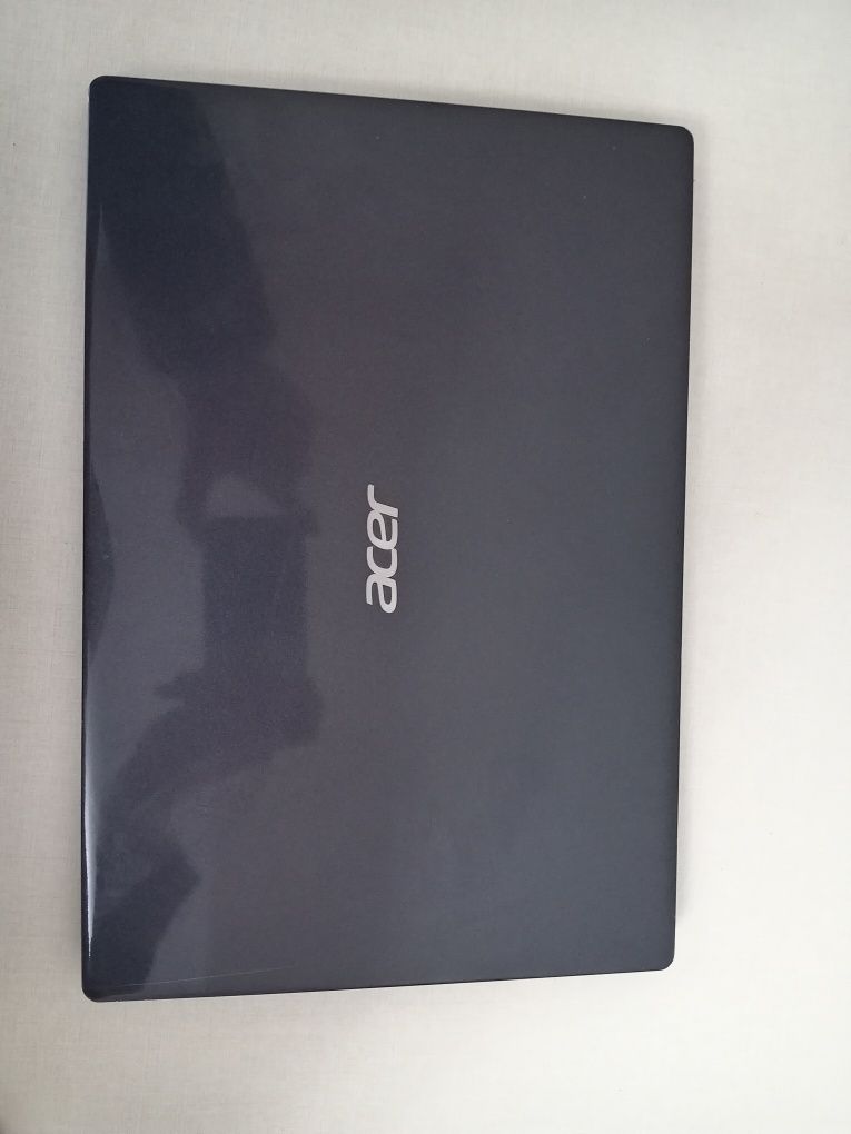 Acer Noutbook i5