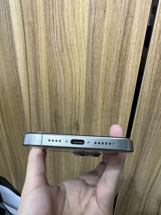 iphone 15 pro max natural 256 gb 88% korobka bor