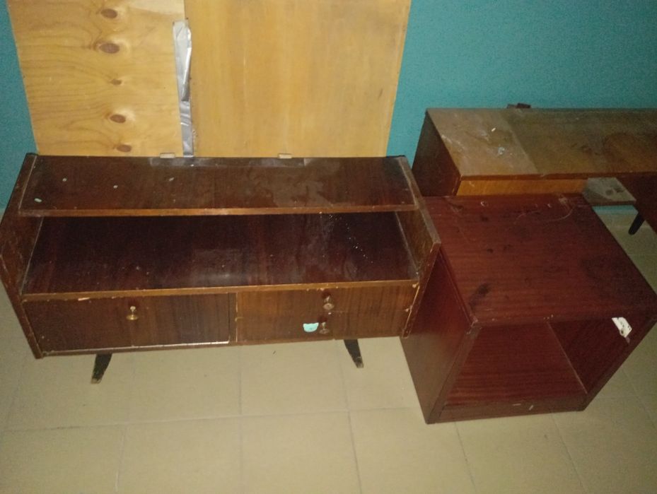 Отдам мебель бесплатно само вывоз