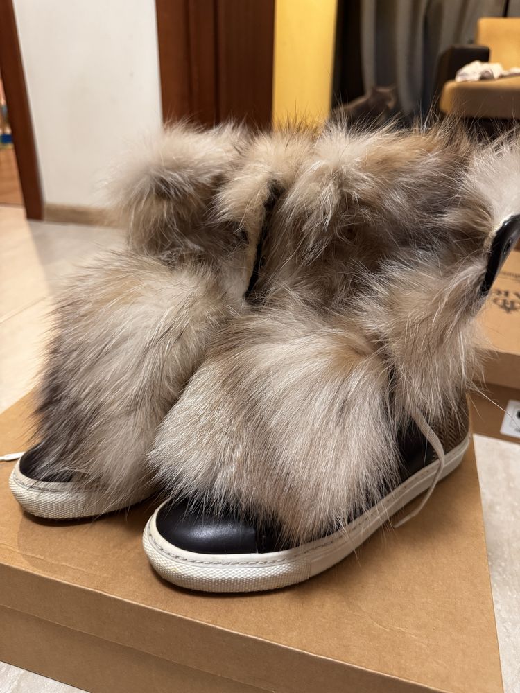 Adidas calvin klein daris emporio armani converse естествен косъм
