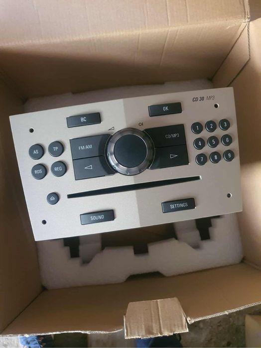 Casetofoane Opel (Delphi Grundig CD30 MP3) – NOI