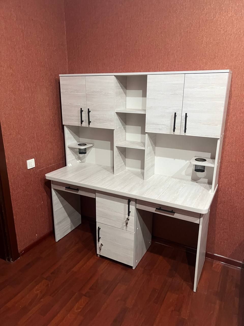 Kampyuterniy Hi-Tech MDF 1.50 rameri