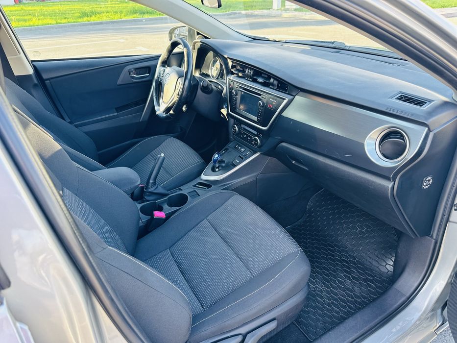 Toyota Auris Hybrid 2014 Cash/Rate/Leasing/Garantie 12 luni