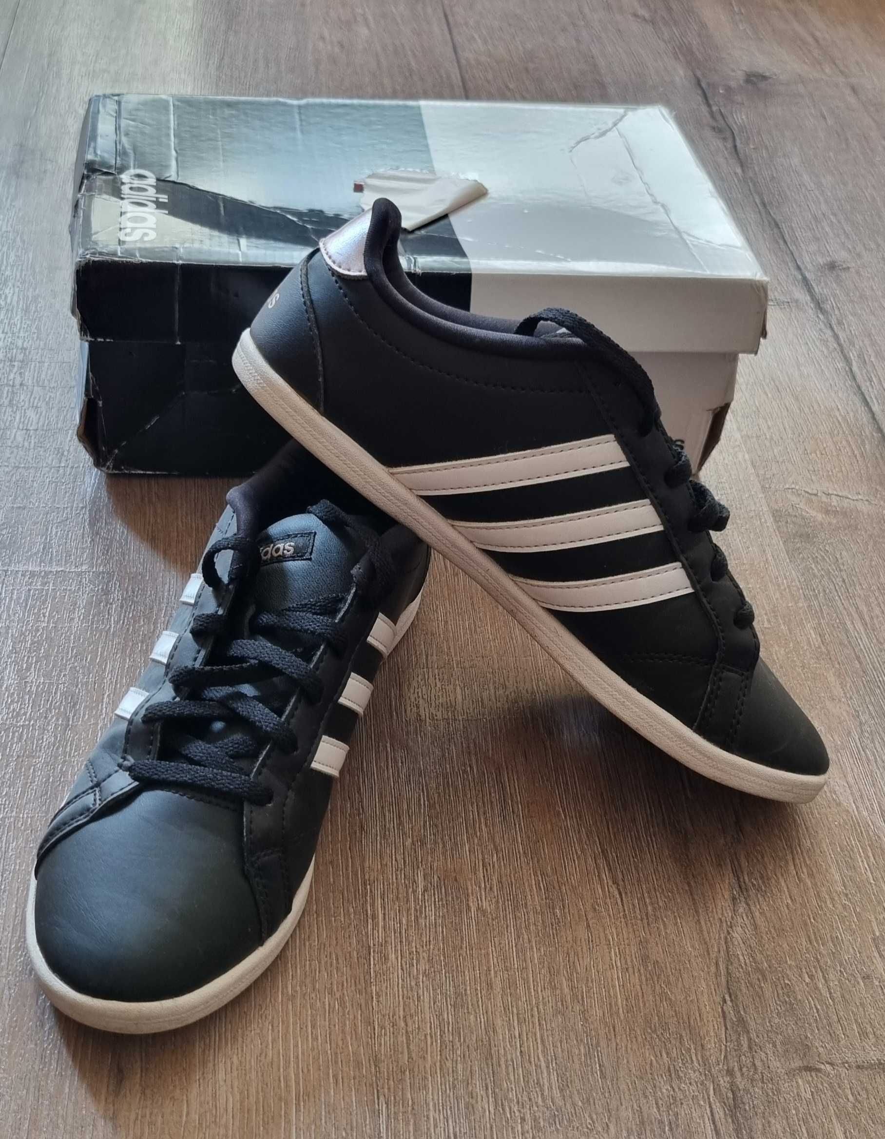 Обувки adidas neo