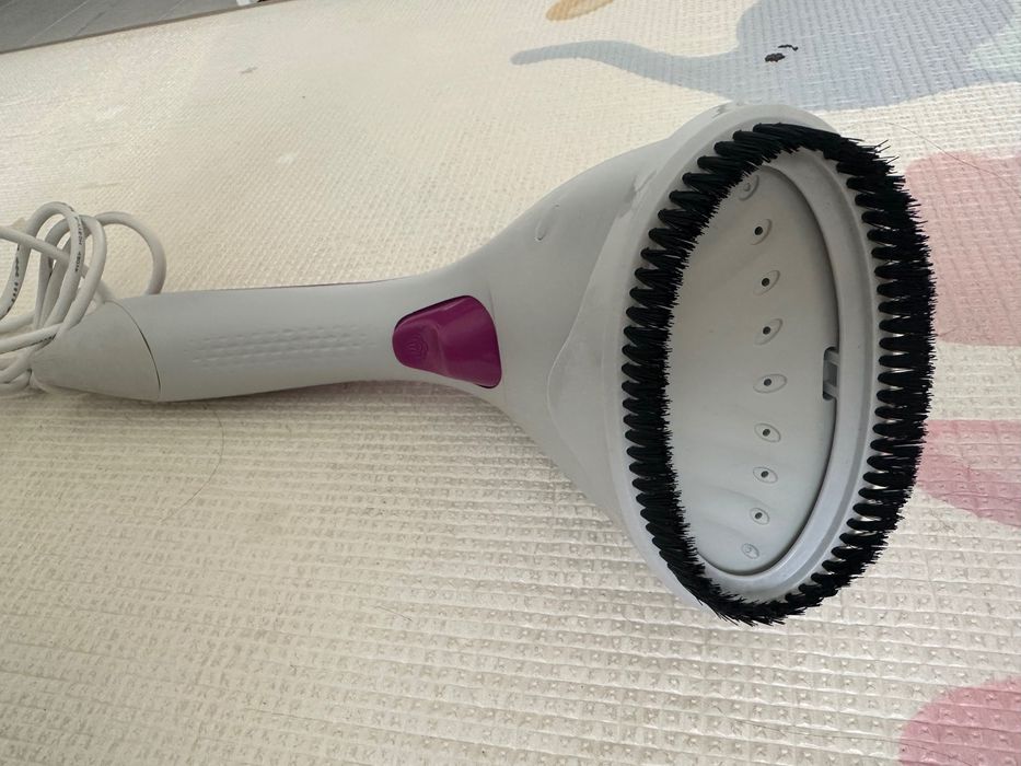 Уред за гладене на пара Philips Steam and go