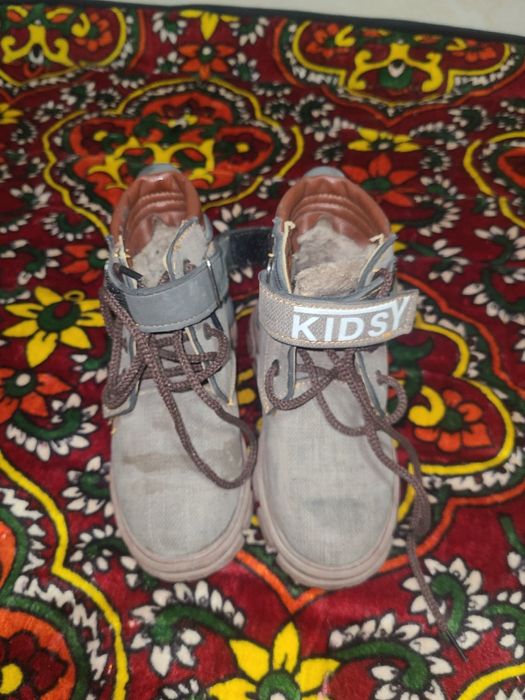 Sapo'k detiski  razmeri 29 xolati yaxshi