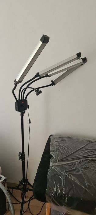 Lampa 4 brate mobile,3 lumini cu intensitate