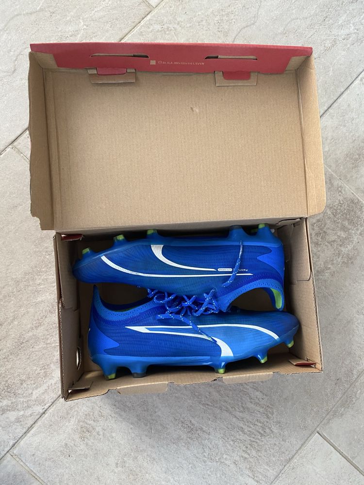 Ghete fotbal puma ultra ultimate