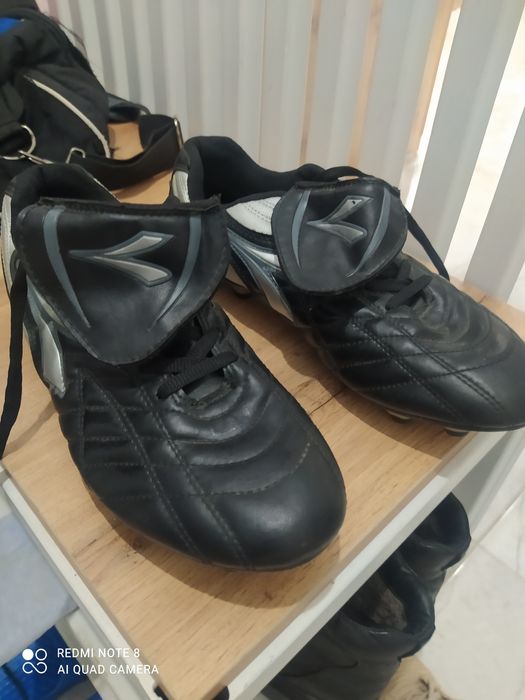 Футбольные бутсы