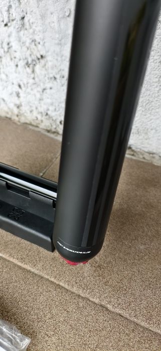 Нова Вилка XFUSION RV1 HLR 27.5" Travel 200mm 20x110mm 1.1/8 Black