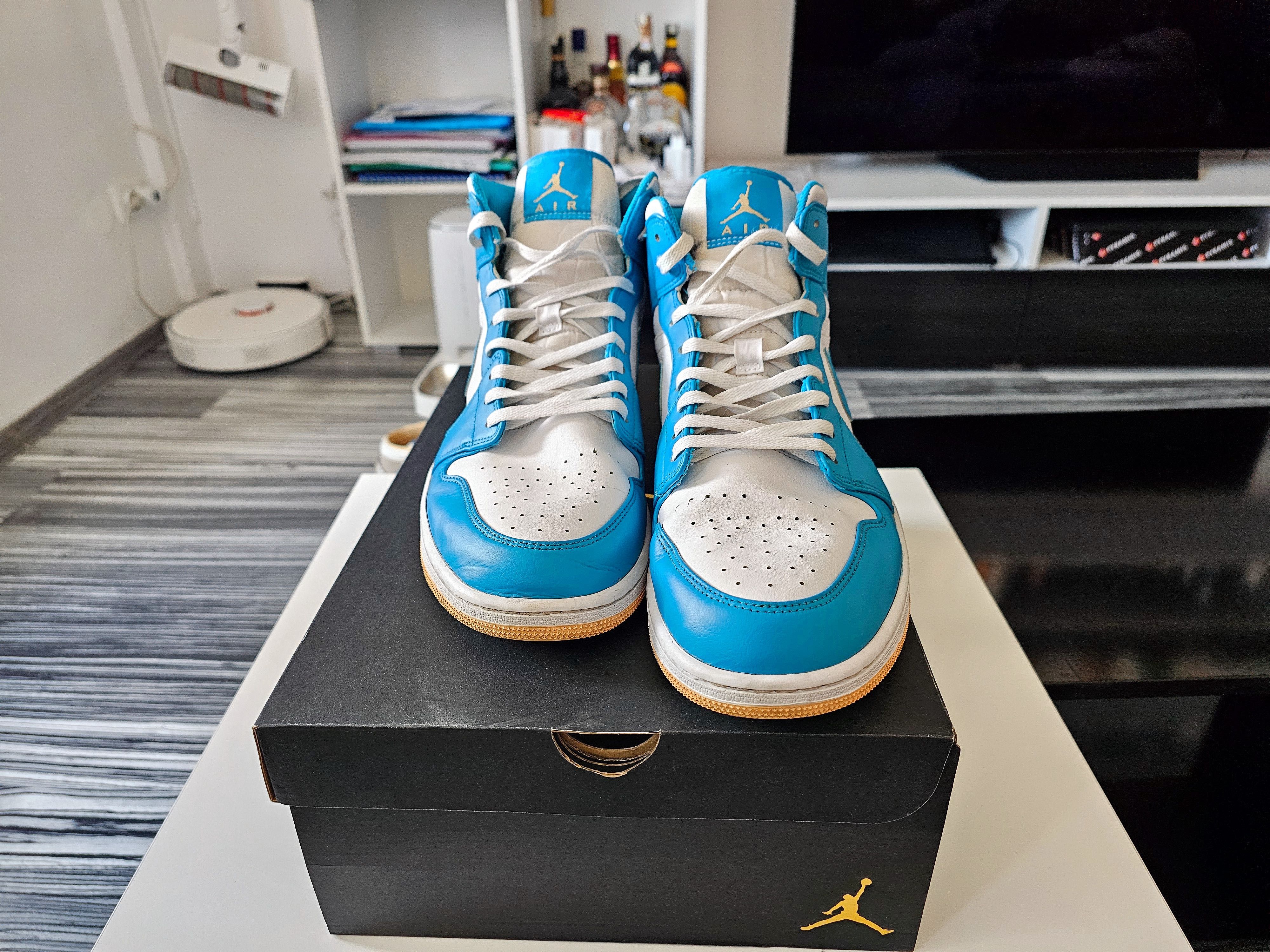 Adidași Air Jordan 1 Mid mărimea 49.5 – stare foarte bună