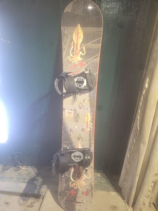 Сноуборд с креплением