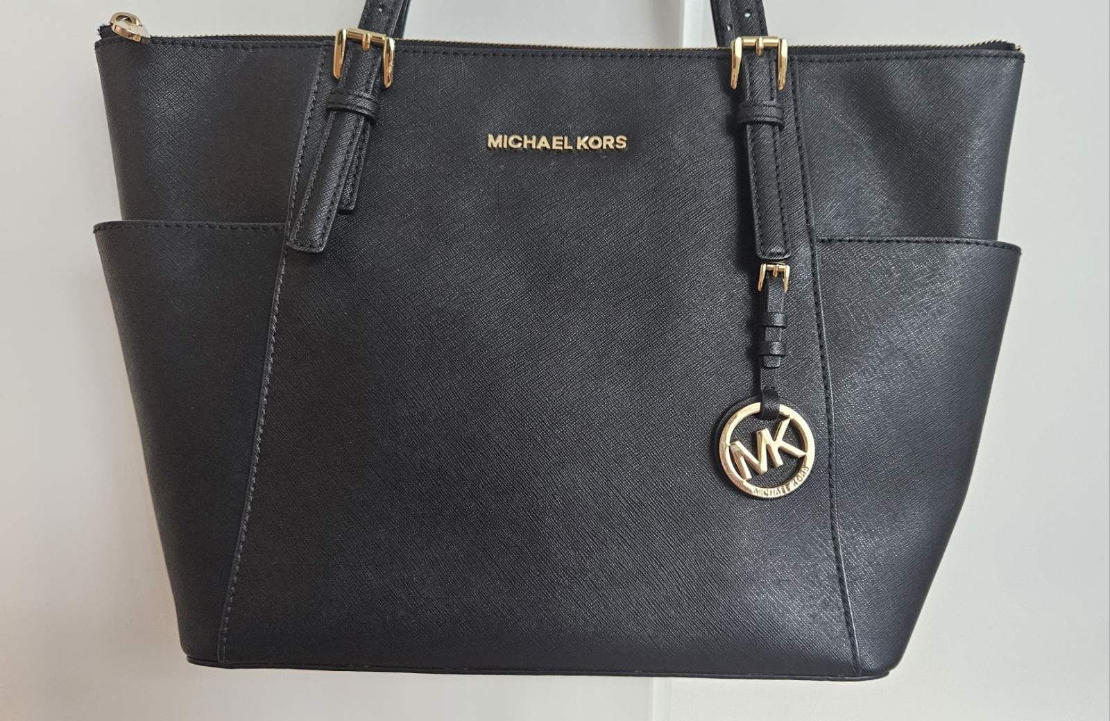 Michael Kors кожена чанта