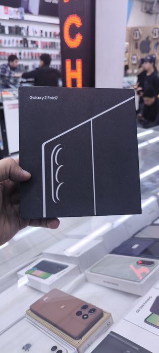 samsung Z Fold 7 12/256 qora