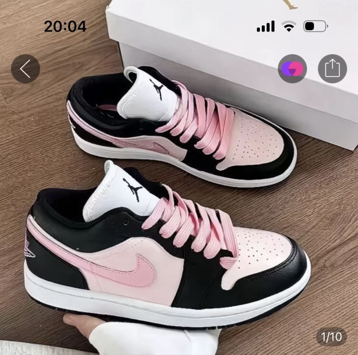 Кроссовки новые. 43 размер  оказались большие