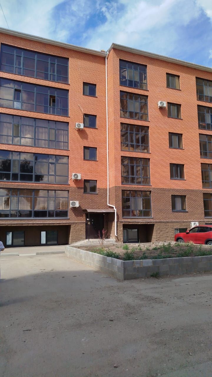 Продаётся 2х ком кв Кудайбердиева 102