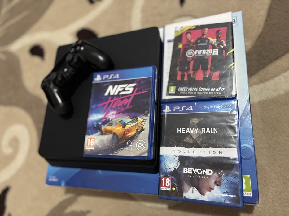 PS4 în stare excelentă