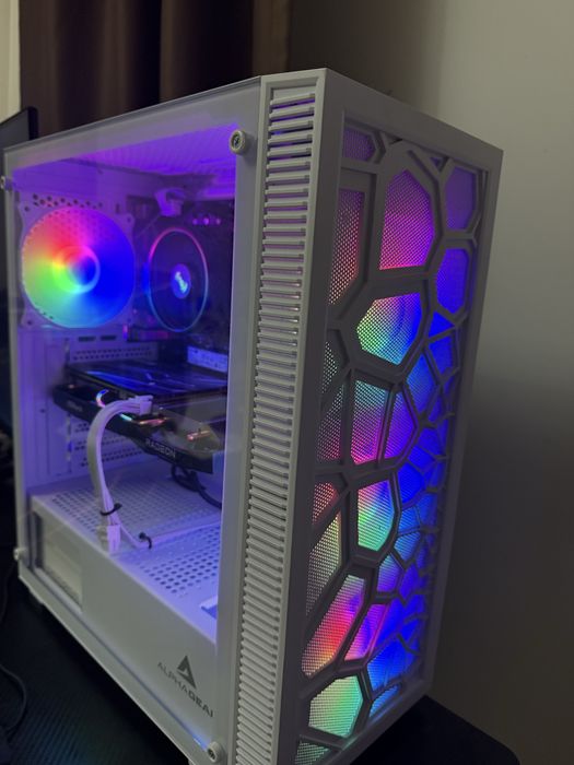 AMD Ryzen 5 5600 3.5GHz, 16GB DDR4, 1TB SSD, RX 6600 8GB GDDR6