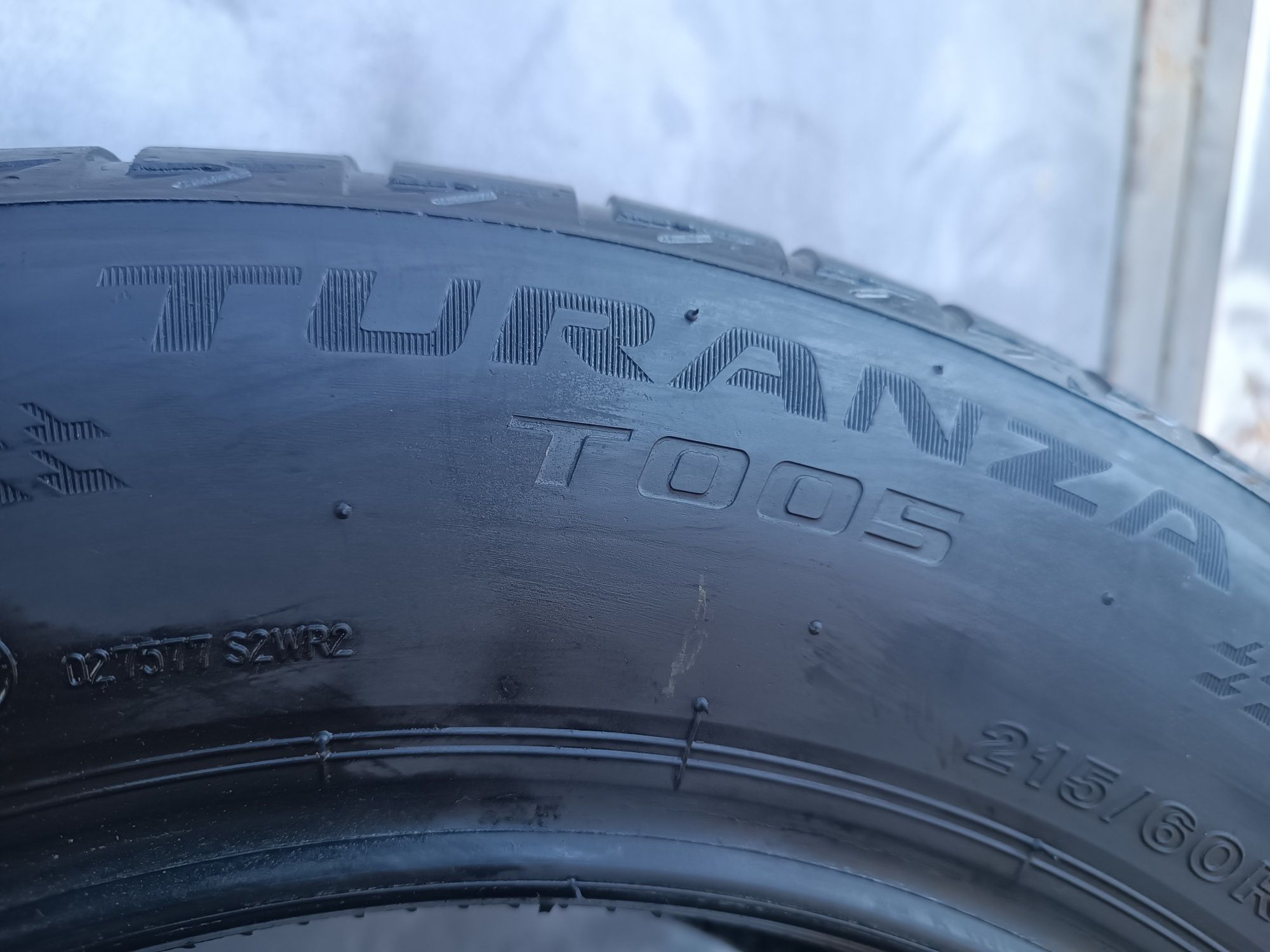 215/60/16 Bridgestone Дот 3521