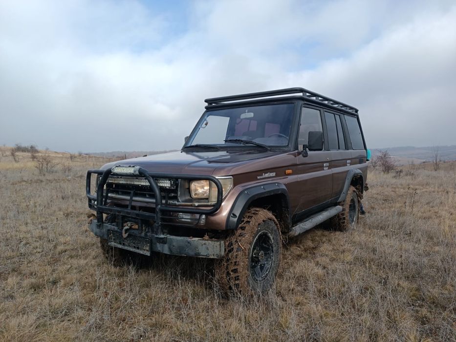 Toyota Land Cruiser lj 78
