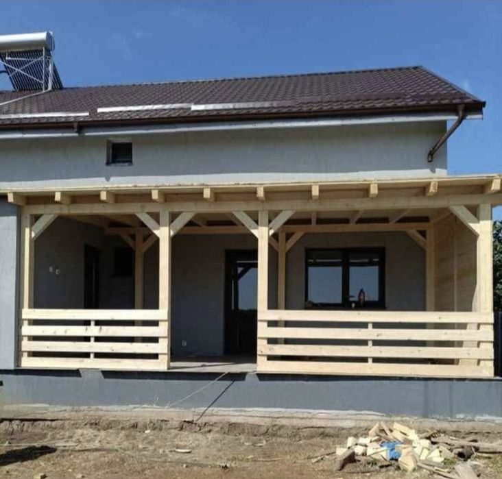 Vand terasă de lemn