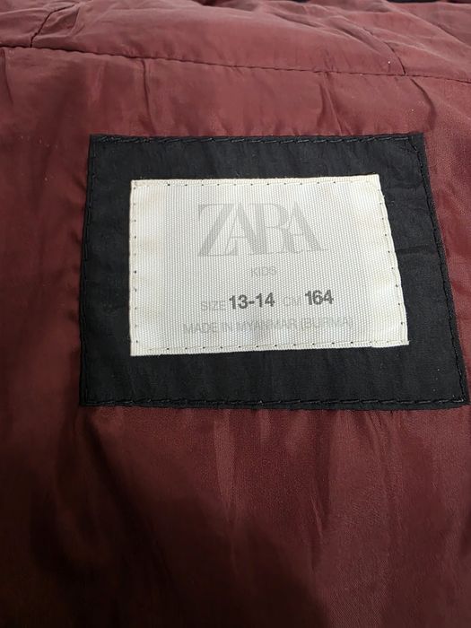 Vand geaca Zara cu puf si pene nr.164, 13-14 ani