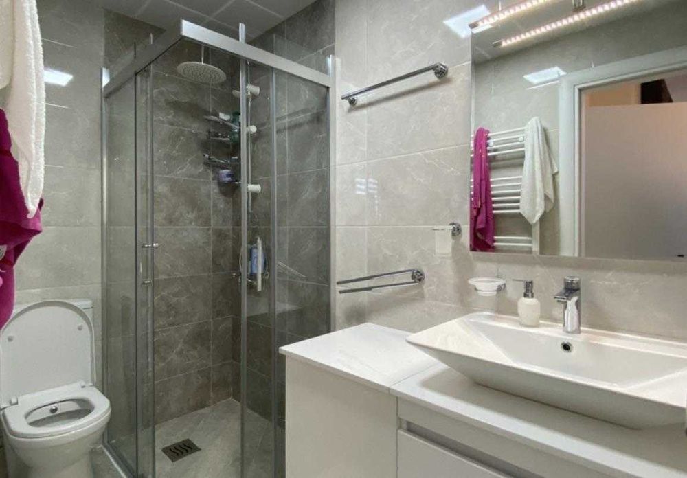 Дава се под наем Двустаен апартамент в Бургас, Братя Миладинови - 68 кв.м за 204 € - Снимка #1