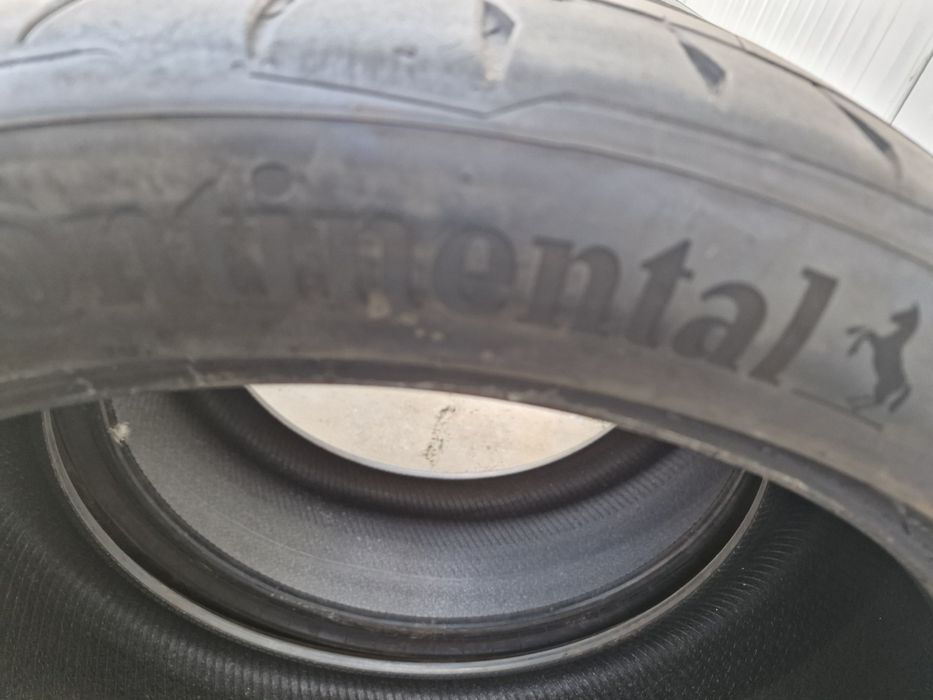 Anvelope 265/40R22 marca Continental, DOT 2022