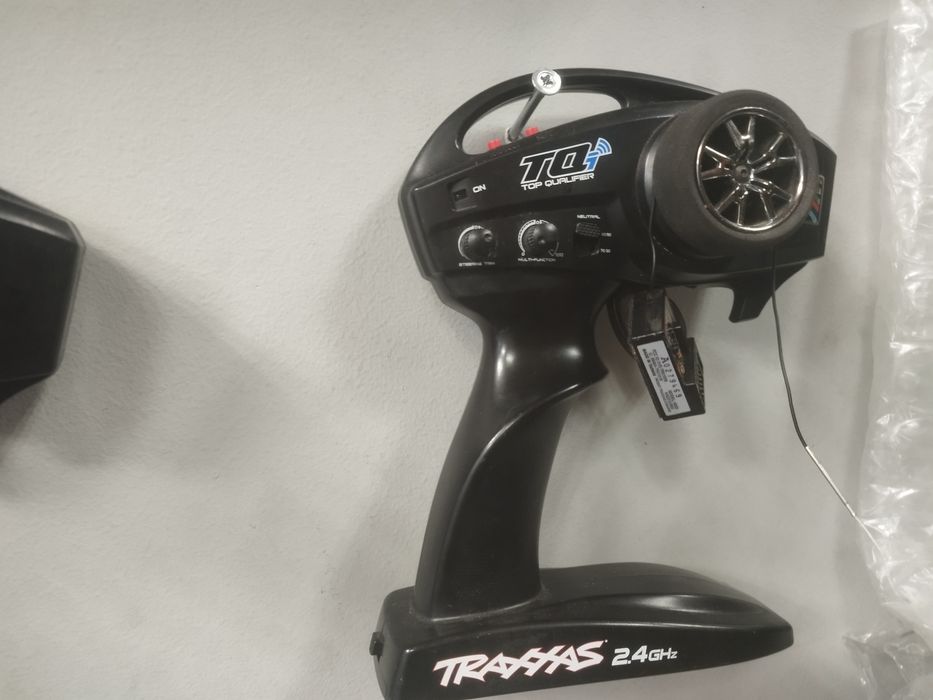 Traxxas,rc апаратури и гуми на 17хекс